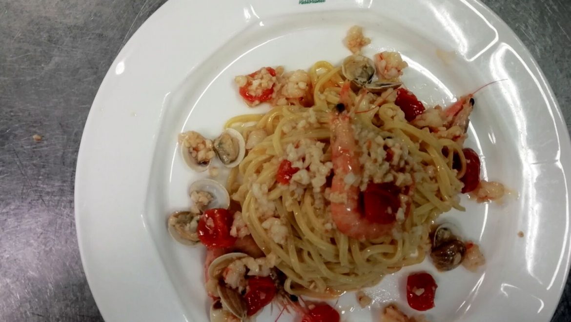 Spaghetto Vongole Pachino E Gamberi Ristorante Chalet Lido Nordest Ristorante Di Pesce Pizzeria Spiaggia Mare Grottammare San Benedetto Del Tronto Ascoli Piceno Marche 1